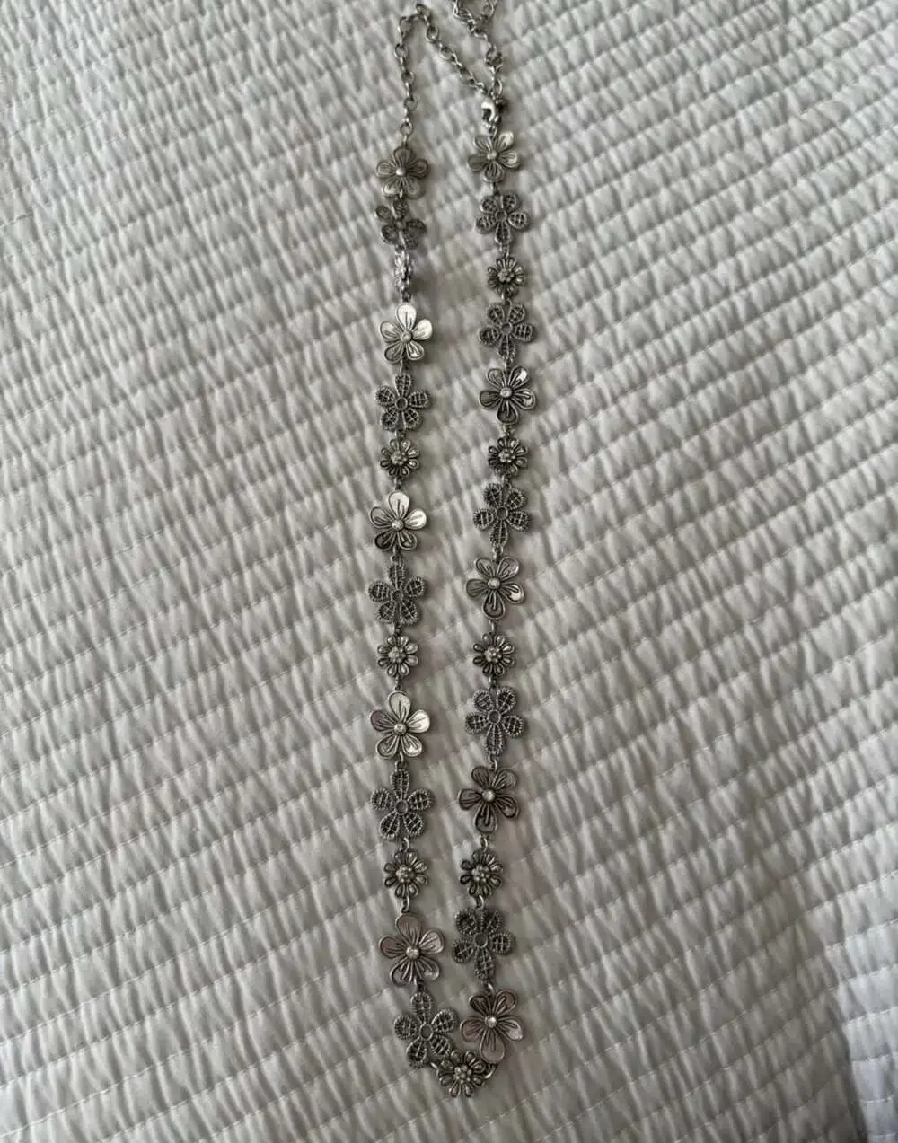 Premier Designs Daisy Chain Long Floral Necklace